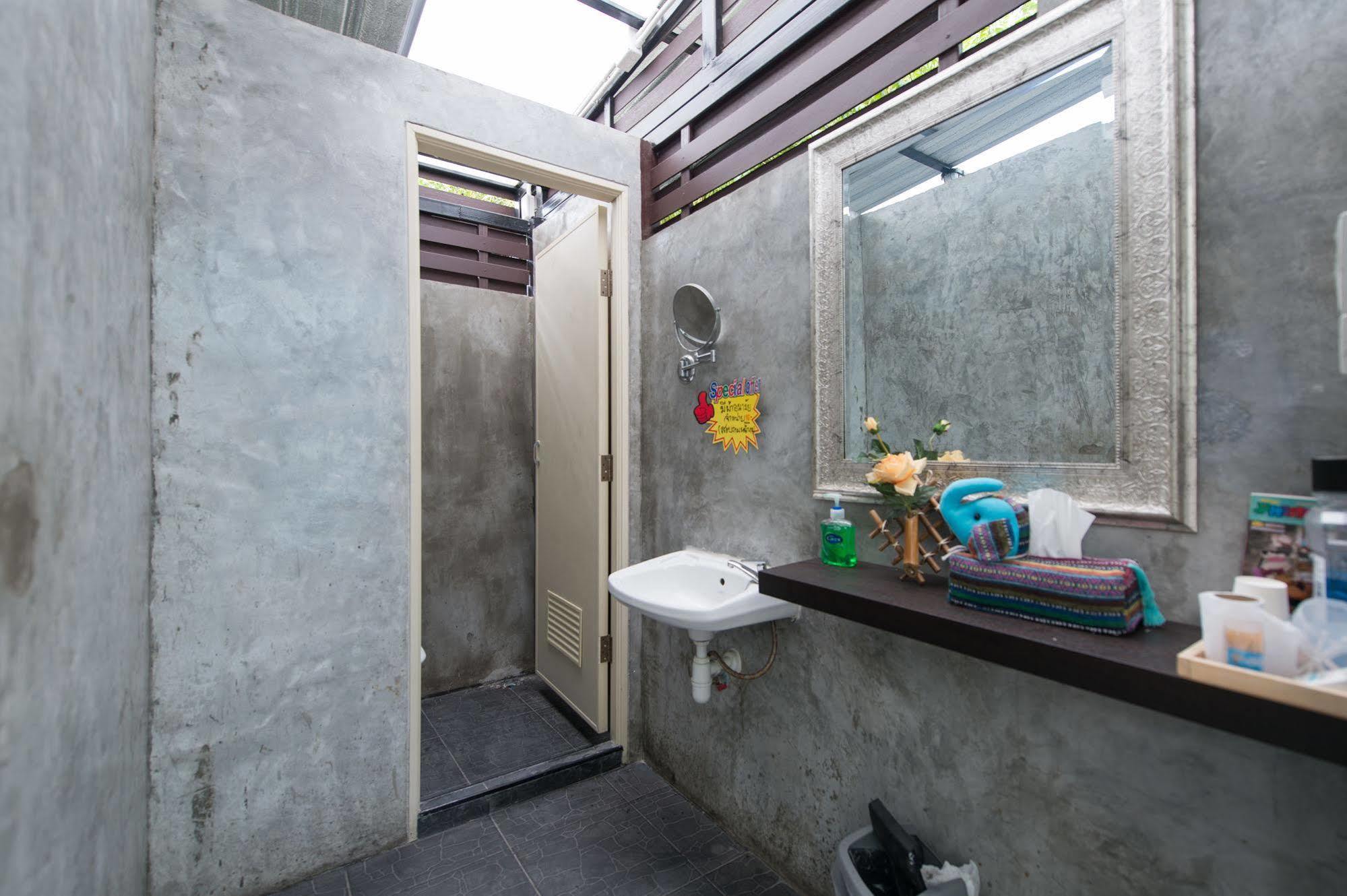 Nty Hostel Near Suvarnabhumi Airport Bangkok Exterior foto